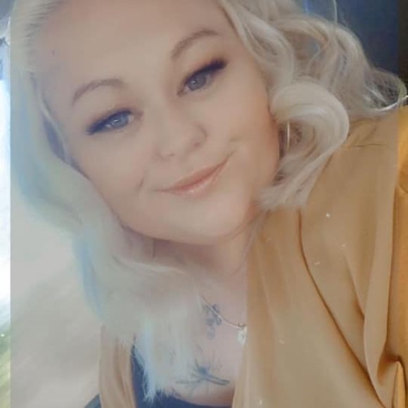 Meet your Posher, Megan - Picture 1 of 1